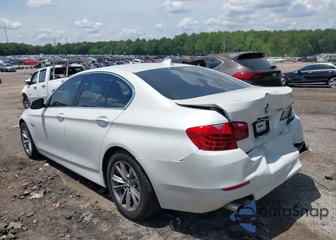 2016 BMW 528I из США, поврежденный, VIN WBA5A5C50GD528421